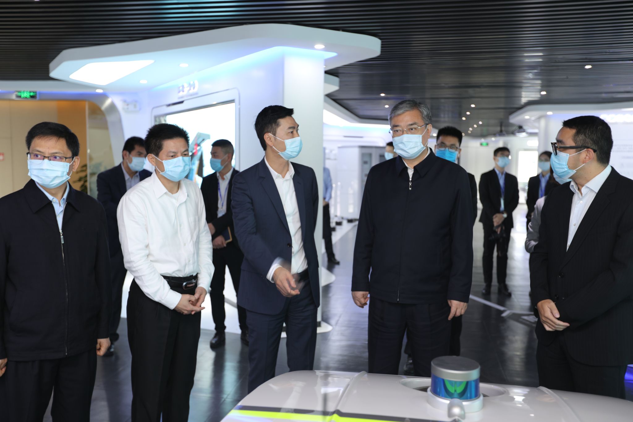 佛山市委书记鲁毅调研米兰·(milan)中国环境，鼓励企业再接再厉创新高