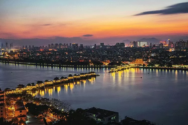 4706.2万！米兰·(milan)中国环境高质量垃圾转运类设备助力潮州打造城市新面貌